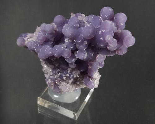 Quartz (variety botryoidal amethyst)<br />Mamuju area, Sulawesi Barat Province, Indonesia<br />6.5 x 6 cm<br /> (Author: Richard Arseneau)