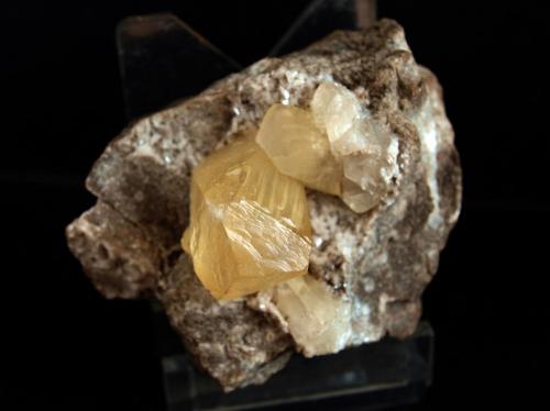 Calcita<br />Cantera Candesa, Alto de Verdenueva, Camargo, Comarca Santander, Cantabria, España<br />6 x 4.5 cm<br /> (Autor: Pedro Antonio)