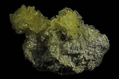 Baryte<br />Rosh Pinah, Lüderitz District, ǁKaras Region, Namibia<br />71 x 24 x 45 mm<br /> (Author: Rob Schnerr)