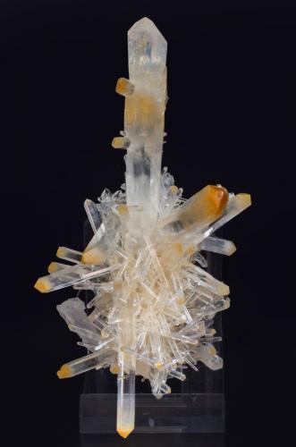 Quartz<br />Cabiche, Quípama, Boyacá Department, Colombia<br />11.5x5.5x5 cm<br /> (Author: JoséMiguel)