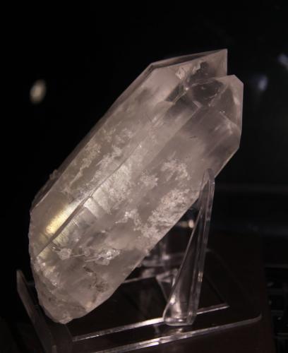 Quartz<br />Municipio Bolívar, Vélez Province, Santander Department, Colombia<br />64mm x 162mm x 54mm<br /> (Author: Firmo Espinar)