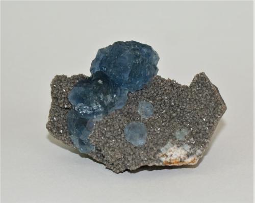 Fluorite<br />Shangbao Mine, Leiyang, Hengyang Prefecture, Hunan Province, China<br />75mm x 55mm x 55mm<br /> (Author: Philippe Durand)