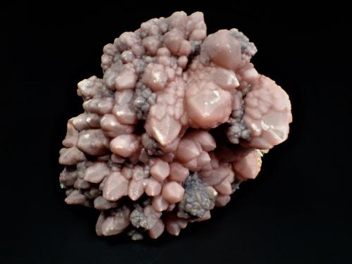 Rhodochrosite, Quartz<br />Oppu Mine, Nishimeya-mura, Nakatsugaru District, Aomori Prefecture, Tohoku Region, Honshu Island, Japan<br />11 cm x 9 cm x  6.7 cm<br /> (Author: Don Lum)