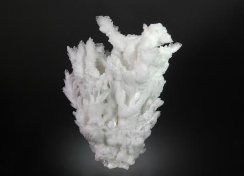 Calcite<br />Santa Eulalia District, Municipio Aquiles Serdán, Chihuahua, Mexico<br />7.0 cm x 9.2 cm<br /> (Author: Michael Shaw)
