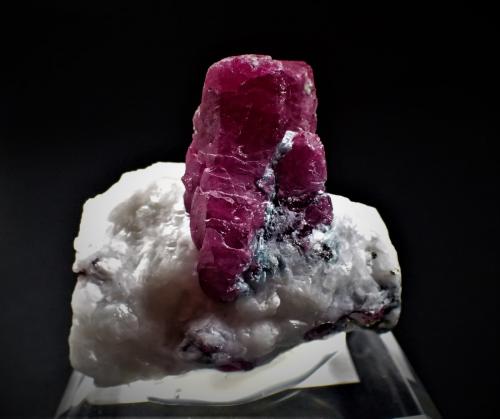 Corundum (variety ruby), Quartz<br />Jagdalek Mine, Surobi, Kabul, Afghanistan<br />44 mm x 43 mm x 32 mm<br /> (Author: Don Lum)