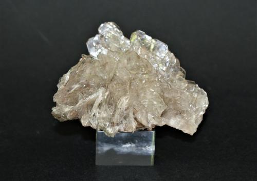 Baryte<br />Warihuyn Hill, Puños, Miraflores District, Huamalíes Province, Huánuco Department, Peru<br />80mm x 45mm x 50mm<br /> (Author: Philippe Durand)