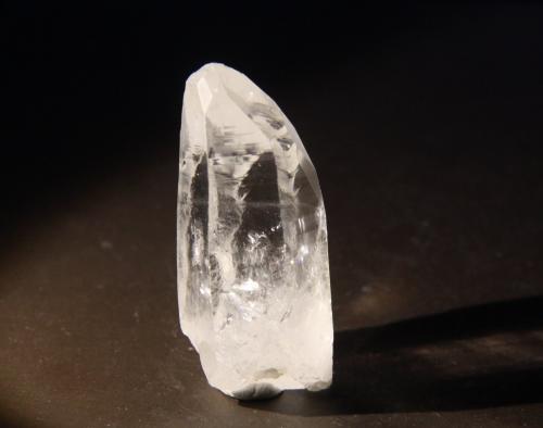 Quartz<br />Mina Peñas Blancas, Municipio San Pablo de Borbur, Cinturón Esmeraldífero Occidental, Departamento Boyacá, Colombia<br />27mm x 54mm x 23mm<br /> (Author: Firmo Espinar)