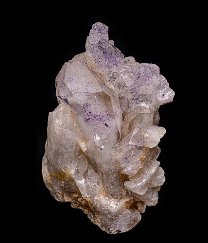 Quartz, Fluorite<br />Soldiers Cap, Mount Isa, City of Mount Isa, Queensland, Australia<br />3.7 x 2.4 cm<br /> (Author: am mizunaka)