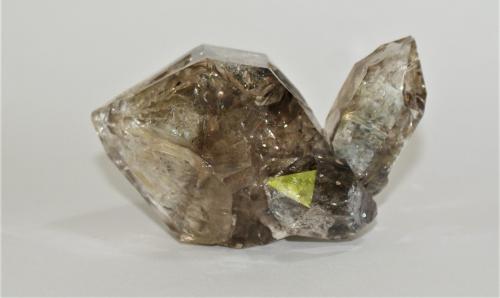 Quartz<br />Treasure Mountain Diamond Mine, Little Falls, Herkimer County, New York, USA<br />90mm x 60mm x 30mm<br /> (Author: Philippe Durand)