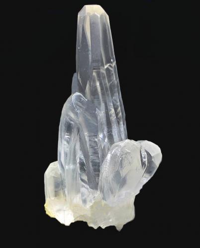 Calcita<br />José María Patoni (Menores de Arriba), Valle San Juan del Río, Durango, México<br />6,9 x 3,6 cm.<br /> (Autor: Xavier bordas)