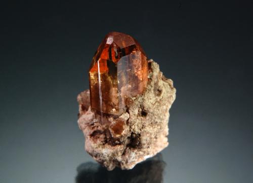 Topaz<br />Hacienda Jaral de Berrio, San Felipe, Municipio San Felipe, Guanajuato, Mexico<br />1.8 cm x 2.9 cm<br /> (Author: Michael Shaw)
