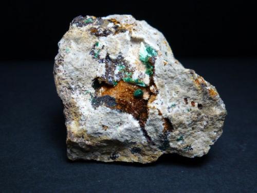 Malaquita<br />Troya Mine, Mutiloa, Comarca Goyerri, Guipúzcoa / Gipuzkoa, Basque Country (Euskadi), Spain<br />5,5 x 4 cm.<br /> (Autor: javier ruiz martin)