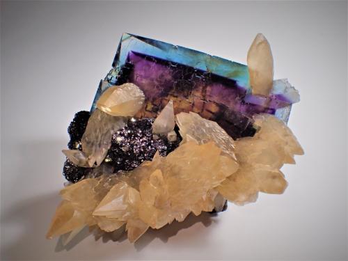 Fluorite, Calcite, Sphalerite<br />Annabel Lee Mine, Harris Creek Sub-District, Hardin County, Illinois, USA<br />125 mm x 115 mm x 85 mm<br /> (Author: Don Lum)