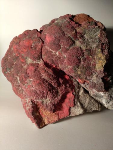 Cinabrio<br />Mina Siele, Monte Amiata, Piancastagnaio, Provincia Siena, Toscana, Italia<br />270 mm x 190 mm<br /> (Autor: Sante Celiberti)