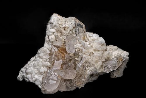 Quartz, Adularia<br />Hamilton Hill Mine, Jessieville, Garland County, Arkansas, USA<br />15.9 x 12.1 cm<br /> (Author: am mizunaka)