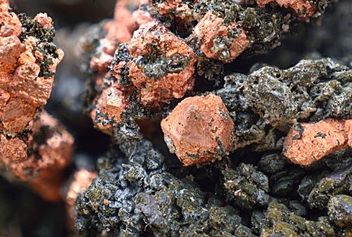 Cobre y Plata<br />Minas de El Horcajo, Pozo San Germán (Concesión "San Ceferino"), El Horcajo, Almodóvar del Campo, Comarca Campo de Calatrava, Ciudad Real, Castilla-La Mancha, España<br />Campo de visión de 10 mm<br /> (Autor: Antonio Carmona)