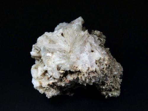 Elpidita<br />Cantera Poudrette, Mont Saint-Hilaire, La Vallée-du-Richelieu RCM, Montérégie, Québec, Canadá<br />6 x 6 cm<br /> (Autor: Antonio P. López)