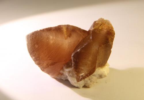 Calcite<br />Candesa Quarry, Alto de Verdenueva, Camargo, Comarca Santander, Cantabria, Spain<br />43mm x 58mm x 37mm<br /> (Author: Firmo Espinar)