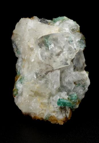 Beryl (variety emerald), Calcite, Fluorite<br />Peñas Blancas Mine, Municipio San Pablo de Borbur, Western Emerald Belt, Boyacá Department, Colombia<br />36mm x 17mm x 26mm, xl=6mm<br /> (Author: Fiebre Verde)