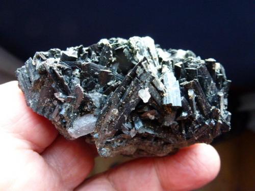 Ferro-actinolita<br />Coto San Guillermo, Jerez de los Caballeros, Comarca Sierra Suroeste, Badajoz, Extremadura, España<br />6 x 4 cm.<br /> (Autor: javier ruiz martin)