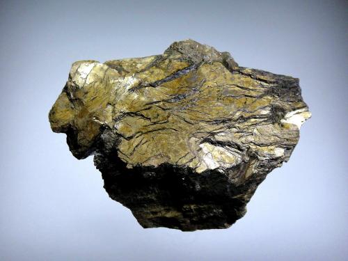 Enstatita (variedad broncita)<br />Grupo Minero Concepción, Minas del Peñoncillo, Ojén, Comarca Costa del Sol Occidental, Málaga, Andalucía, España<br />9 x 6 cm.<br /> (Autor: Antonio P. López)