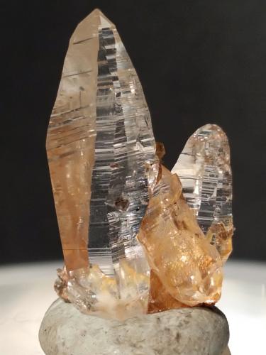 Quartz (Tessin), Muscovite<br />Formazza Valley, Ossola Valley, Verbano-Cusio-Ossola Province, Piedmont (Piemonte), Italy<br />26 x 16,4 mm<br /> (Author: Sante Celiberti)