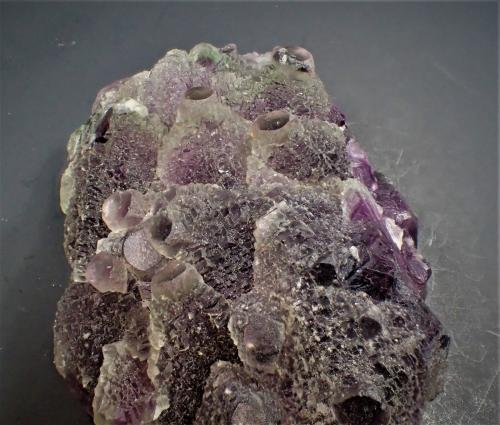 Fluorite<br />Wuyi ore field, Wuyi, Jinhua Prefecture, Zhejiang Province, China<br />97 mm x 62 mm x 47 mm<br /> (Author: Don Lum)
