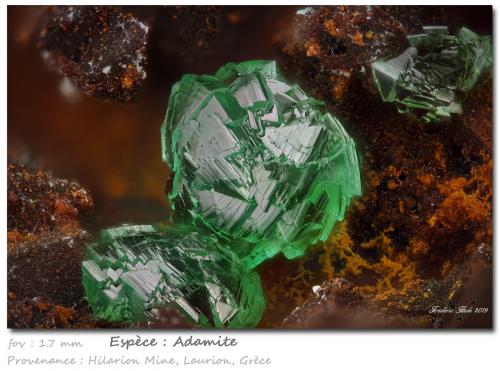 Adamite (variety cuprian)<br />Mina Hilarion, Zona Hilarion, Minas Kamariza, Agios Konstantinos, Distrito minero Lavrion, Prefectura Attikí (Attica), Grecia<br />fov 1.7 mm<br /> (Author: ploum)