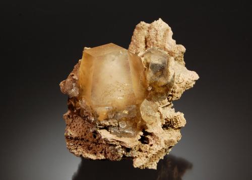 Calcite<br />Berry Materials Corp. Quarry, North Vernon, Jennings County, Indiana, USA<br />4.4 cm x 5.5 cm x 7.0 cm<br /> (Author: Michael Shaw)