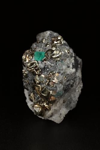 Beryl (variety emerald), Pyrite, Calcite<br />Chivor mining district, Municipio Chivor, Eastern Emerald Belt, Boyacá Department, Colombia<br />35mm x 38mm x 37mm, xl=5mm<br /> (Author: Fiebre Verde)