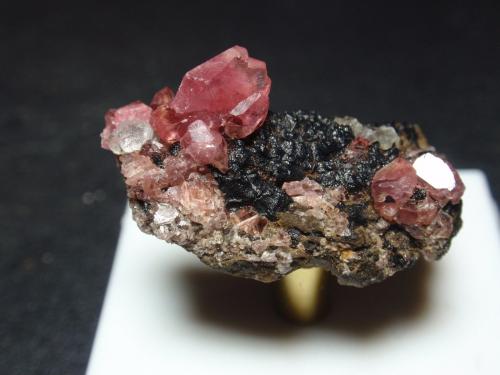 Rodocrosita<br />Uchucchacua Mine, Oyón Province, Lima Department, Peru<br />30x15 mm<br /> (Autor: Ignacio)