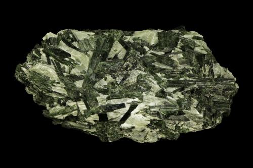 Actinolite<br />Zemmgrund, Valle Ziller (Zillertal), Tirol Norte, Tirol, Austria<br />86 x 55 x 42<br /> (Author: Rob Schnerr)