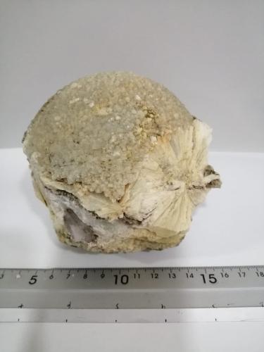 Prehnita<br />Monte Capel Mines, Las Minas, La Carrasquilla, Cehegín, Comarca Noroeste, Region of Murcia (Murcia), Spain<br />100x110mm<br /> (Autor: Alfonso´s)