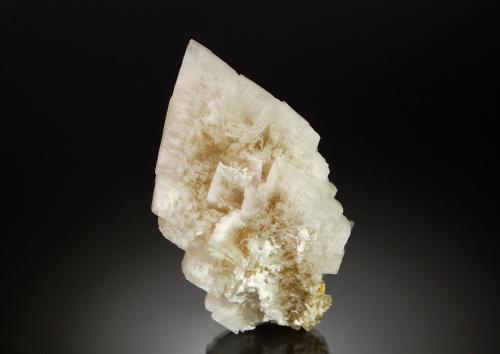 Barite<br />Marsanges Mine, Pratclos (Pratclaux) vein, Langeac, Brioude, Haute-Loire, Auvergne-Rhône-Alpes, France<br />4.0 cm x 7.3 cm<br /> (Author: Michael Shaw)