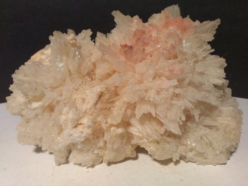 Anhidrita<br />Campiano Mine, Montieri, Grosseto Province, Tuscany, Italy<br />160 x 125 mm<br /> (Autor: Sante Celiberti)