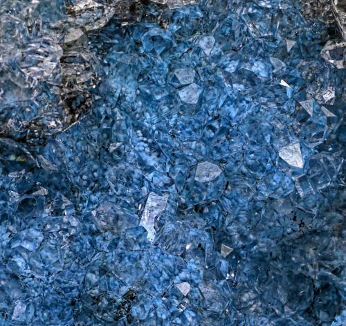 Quartz, Plancheite<br />Kimbedi, Mindouli, Mindouli District, Pool Department, Republic of the Congo<br /><br /> (Author: am mizunaka)