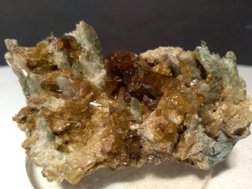 Epidote, Diopside<br />Monte Barbeston (Mont Barbeston), Châtillon, Aosta Valley (Val d'Aosta), Italy<br />77 x 46 mm<br /> (Author: Sante Celiberti)