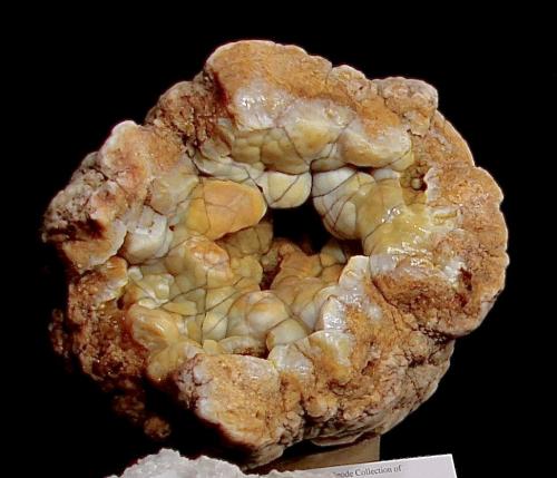 Microcrystalline quartz  (chalcedony) , aesthetically iron stained<br /><br />15 cm<br /> (Author: Bob Harman)