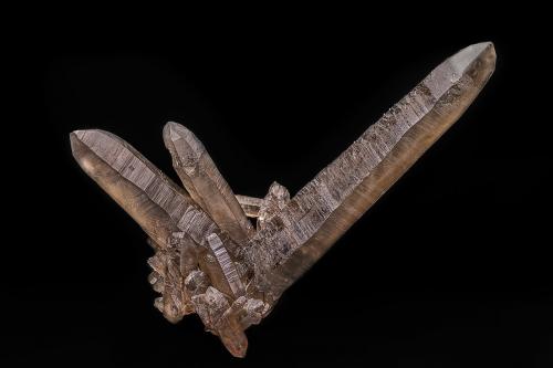 Quartz (variety smoky quartz)<br />Inyo Mountains (Inyo Range), Inyo County, California, USA<br />11.5 x 12.5 cm<br /> (Author: am mizunaka)
