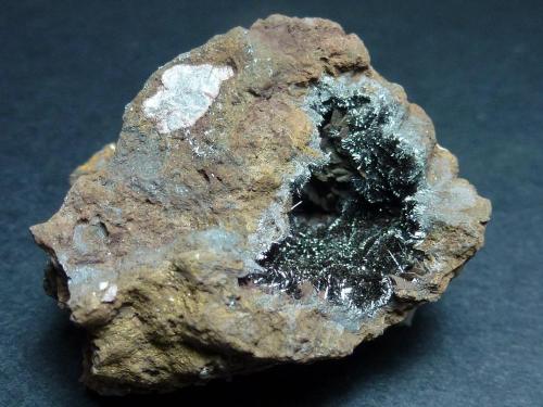 Pirolusita<br />Barranco del Francés, Sierra Almagrera, Cuevas del Almanzora, Comarca Levante Almeriense, Almería, Andalusia, Spain<br />4 x 4 cm.<br /> (Autor: javier ruiz martin)