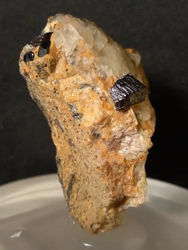 Rutile<br />Monte Cervandone, Devero Alp, Baceno, Ossola Valley, Verbano-Cusio-Ossola Province, Piedmont (Piemonte), Italy<br />38 x 26 mm<br /> (Author: Sante Celiberti)