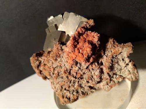 Siderita, Pirita<br />Mina Gavorrano, Gavorrano, Provincia Grosseto, Toscana, Italia<br />67 x 61 mm<br /> (Autor: Sante Celiberti)