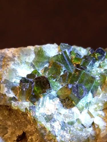 Vesuvianite (variety chromium-rich)<br />Bellecombe, Châtillon, Valle de Aosta (Val d'Aosta), Italia<br />57 x 30 mm<br /> (Author: Sante Celiberti)