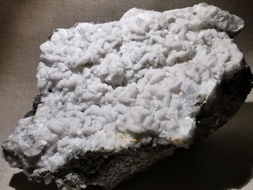 Prehnita<br />Abarán, Comarca Vega Alta del Segura, Region of Murcia (Murcia), Spain<br />110x73x69 mm.<br /> (Autor: Juan María PS)