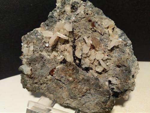 Orthoclase (variey adularia), Hematite, Quartz<br />Varaita Valley (Val Varaita), Cuneo Province, Piedmont (Piemonte), Italy<br />77 x 71 mm<br /> (Author: Sante Celiberti)