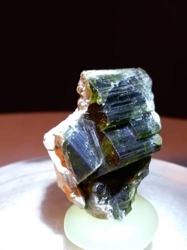 Vesuvianite<br />Bellecombe, Châtillon, Valle de Aosta (Val d'Aosta), Italia<br />27 x 24 mm<br /> (Author: Sante Celiberti)