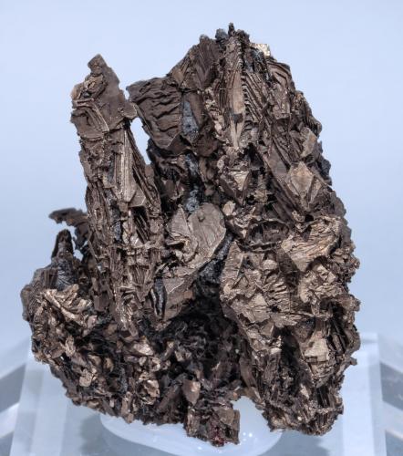 Bismuto<br />38 Mine, Niederschlema, Bad Schlema (Schlema), Schlema-Hartenstein District, Erzgebirgskreis, Saxony/Sachsen, Germany<br />4.2 × 3.4 × 2.5 cm<br /> (Autor: Carles)