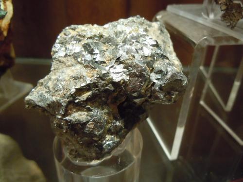 Skutterudita<br />Monte Romero Mine, Almonaster la Real, Comarca Sierra de Huelva, Huelva, Andalusia, Spain<br /><br /> (Autor: J.L.Carrizo)