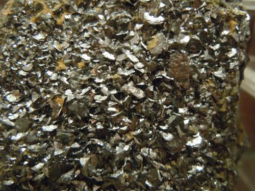 Skutterudita<br />Monte Romero Mine, Almonaster la Real, Comarca Sierra de Huelva, Huelva, Andalusia, Spain<br /><br /> (Autor: J.L.Carrizo)