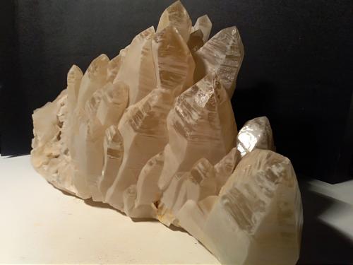 Quartz<br />Canteras Cavallaria, Monte Cavallaria, Brosso, Provincia Ciudad metropolitana de Turín, Piamonte (Piemonte), Italia<br />300 x 180 mm<br /> (Author: Sante Celiberti)